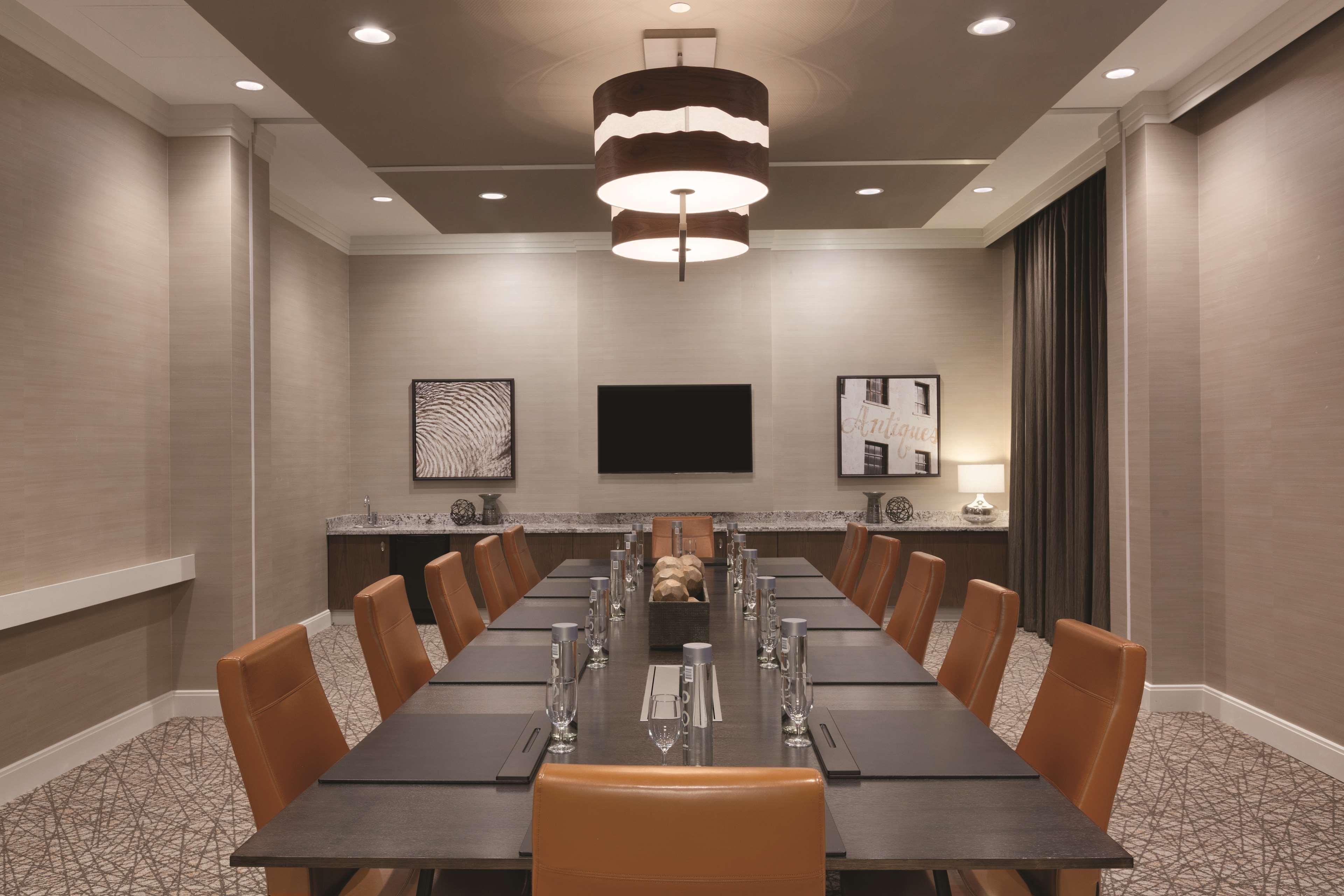 Embassy Suites Oklahoma City Downtown/Medical Center Εξωτερικό φωτογραφία