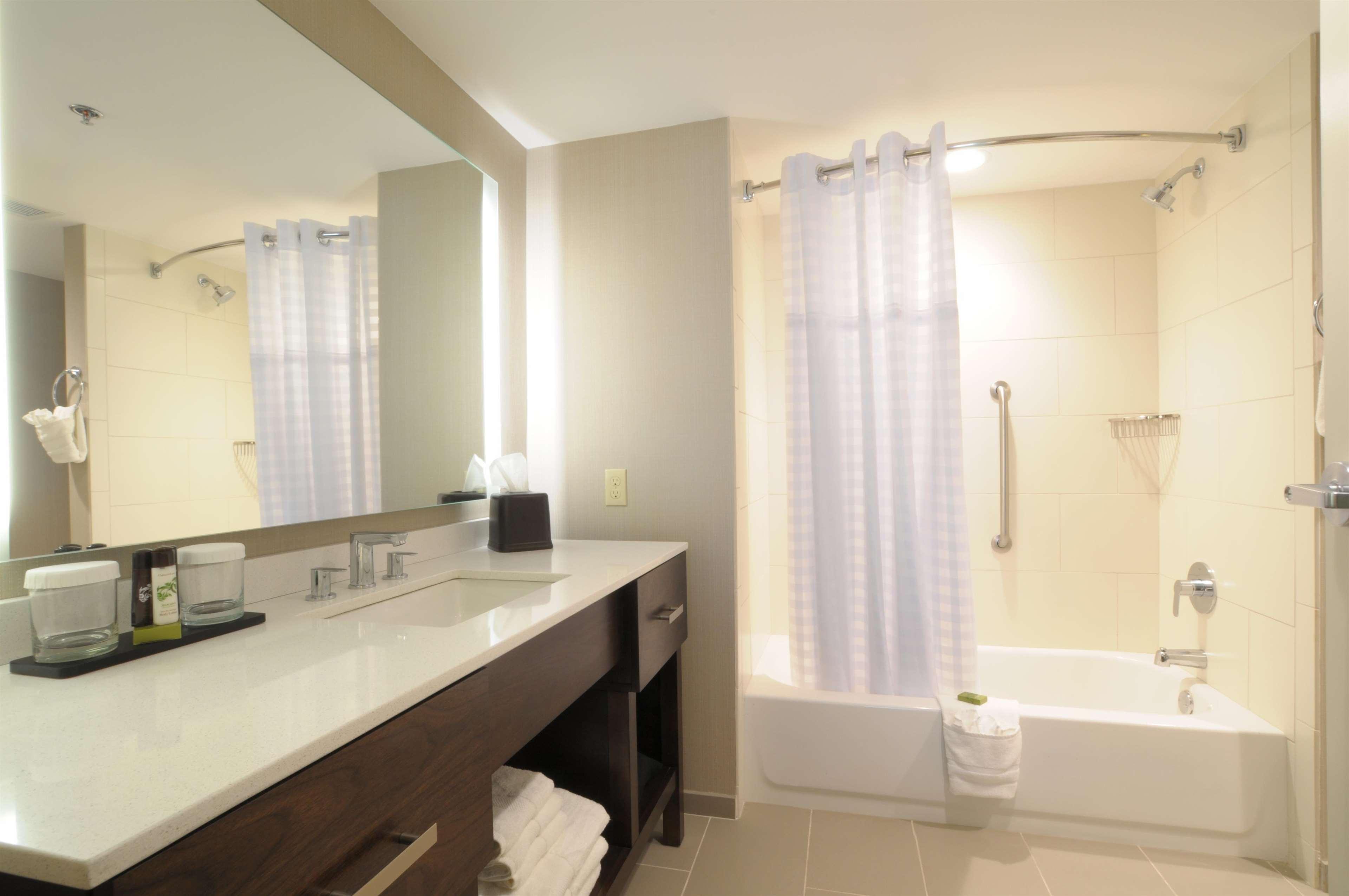 Embassy Suites Oklahoma City Downtown/Medical Center Εξωτερικό φωτογραφία