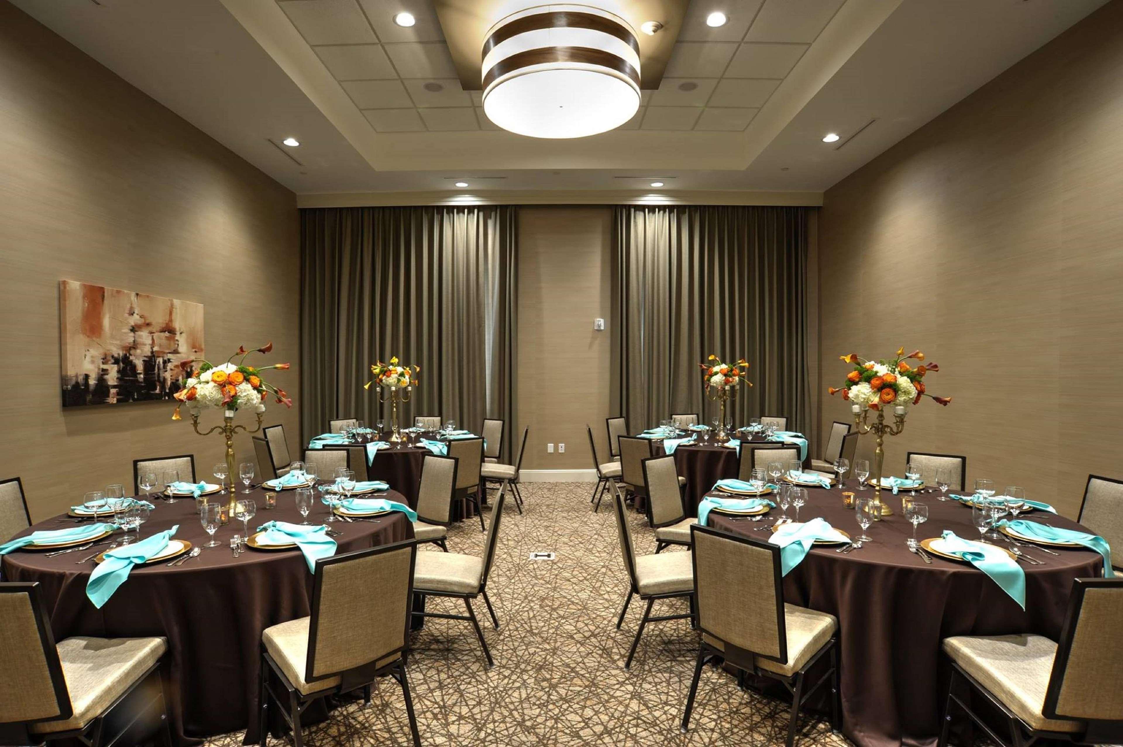 Embassy Suites Oklahoma City Downtown/Medical Center Εξωτερικό φωτογραφία